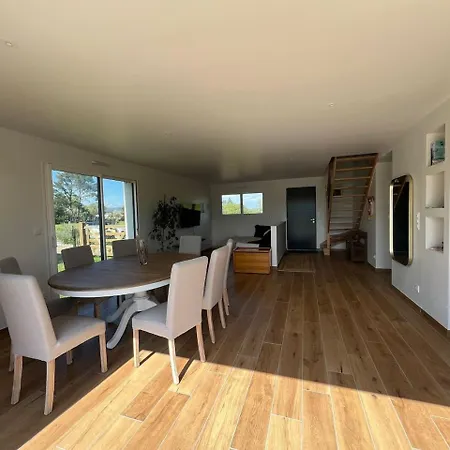 Contemporaine Pres Des Plages Du Cotentin * Saint-Germain-sur-Ay