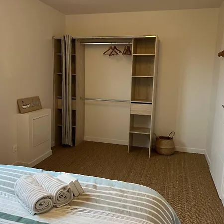 Contemporaine Pres Des Plages Du Cotentin * Saint-Germain-sur-Ay